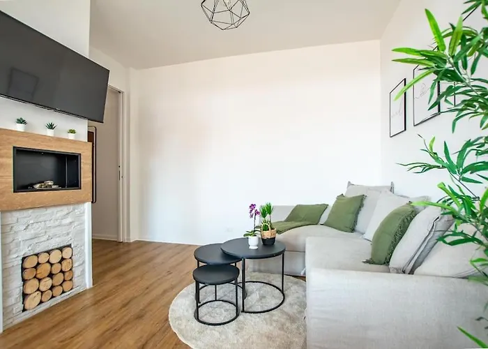 Centro - Terrazzo Silenzioso Casa vacanze Trieste